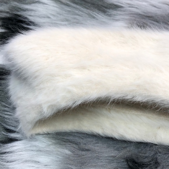 SOLD NWOT White Rabbit Hair Soft Fur - Picture 7 of 8